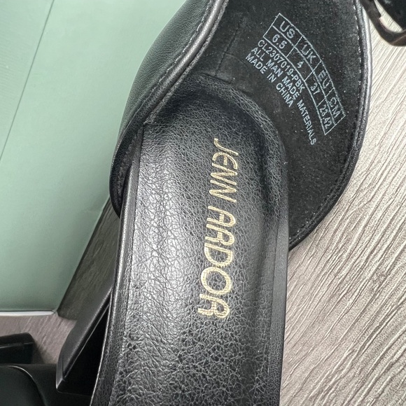 Jenn Ardor Pointed Toe Platform Block High Heels with Ankle Strap, Black - 6.5 - Picture 12 of 13